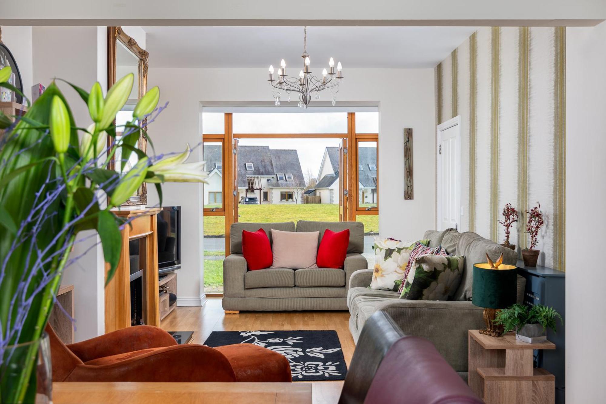 Termonbarry Shannonside - Stylish 5 Bed Marina Home & 40Ft Mooring מראה חיצוני תמונה