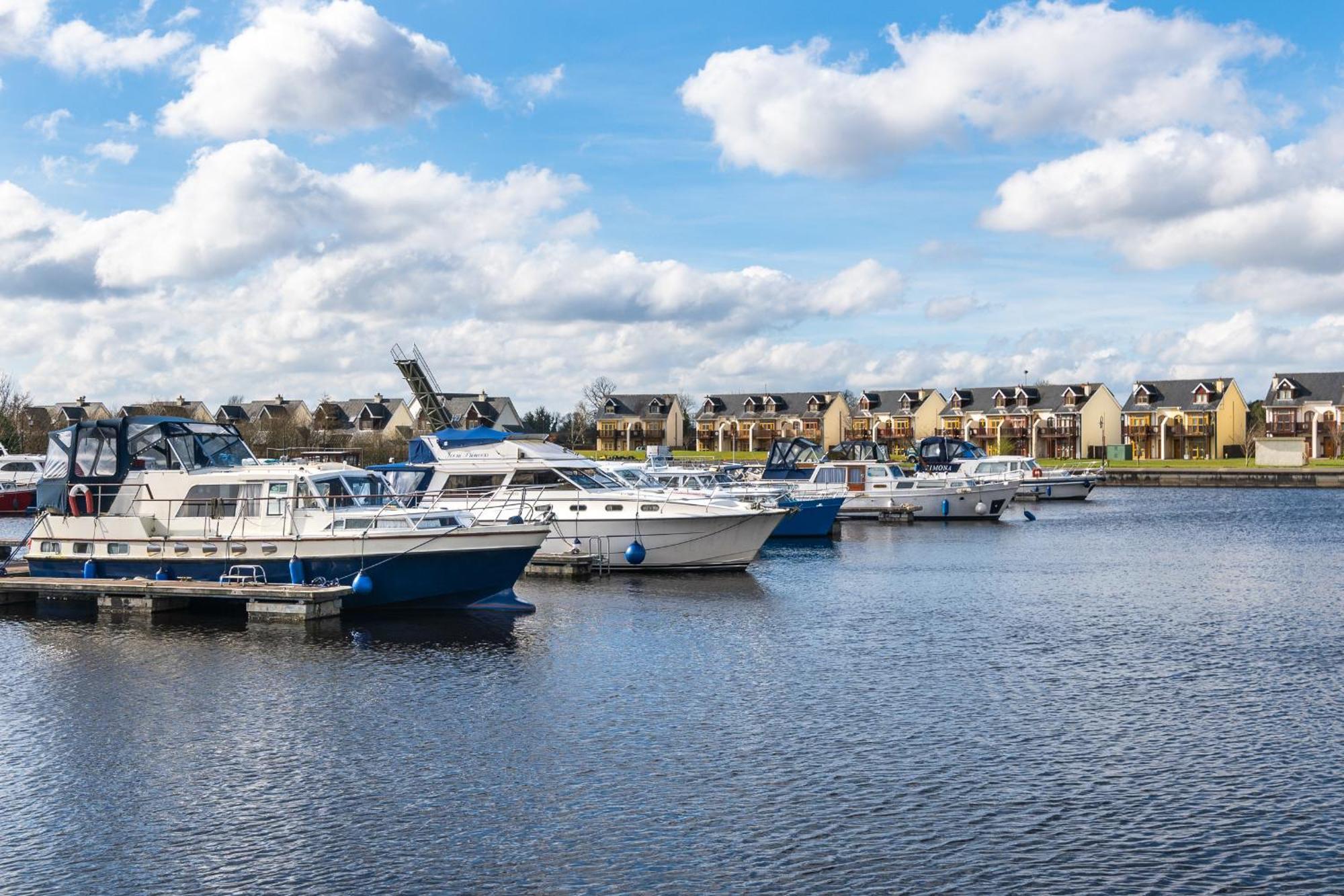Termonbarry Shannonside - Stylish 5 Bed Marina Home & 40Ft Mooring מראה חיצוני תמונה
