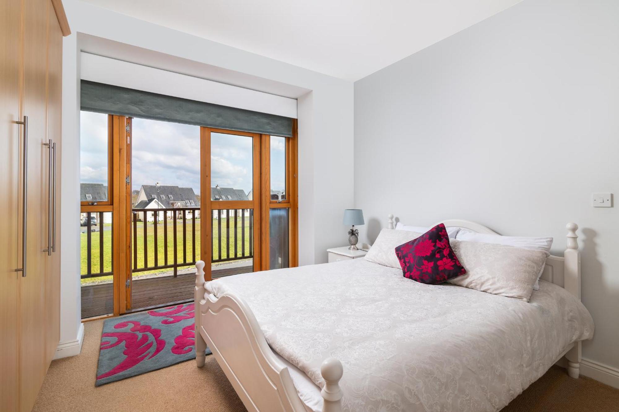 Termonbarry Shannonside - Stylish 5 Bed Marina Home & 40Ft Mooring מראה חיצוני תמונה