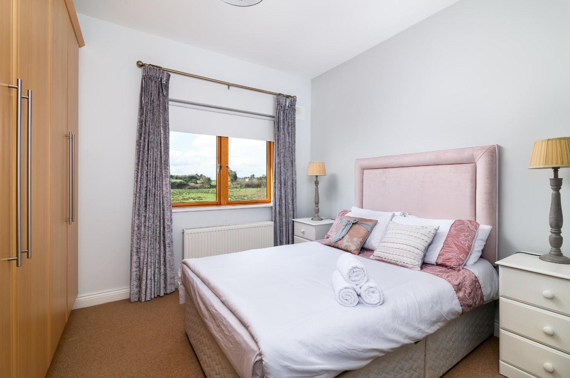 Termonbarry Shannonside - Stylish 5 Bed Marina Home & 40Ft Mooring מראה חיצוני תמונה