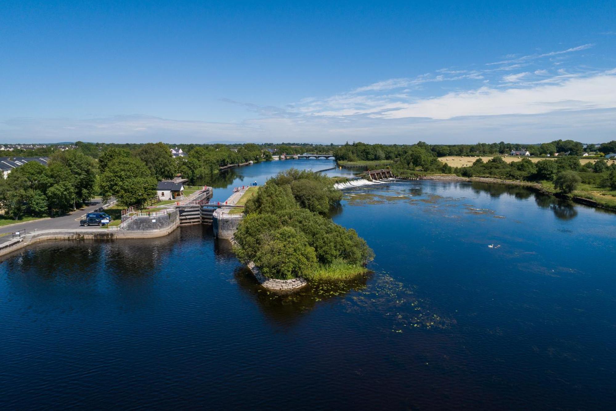 Termonbarry Shannonside - Stylish 5 Bed Marina Home & 40Ft Mooring מראה חיצוני תמונה